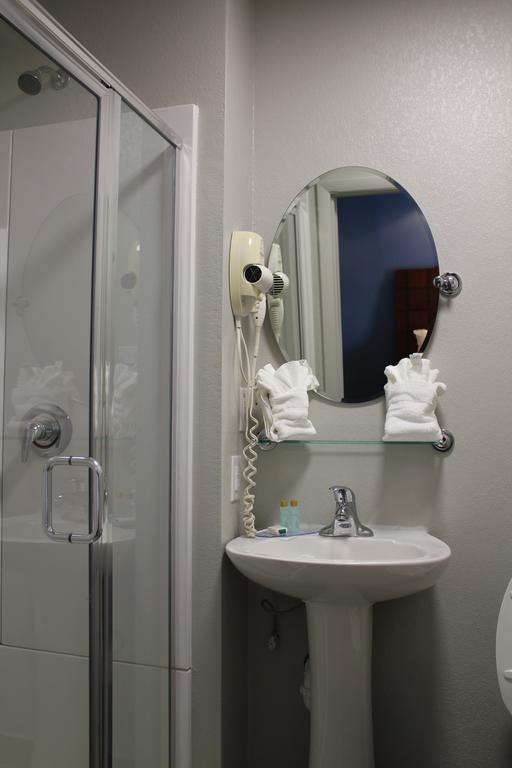 Excel Inn & Suites Charlottesville Szoba fotó
