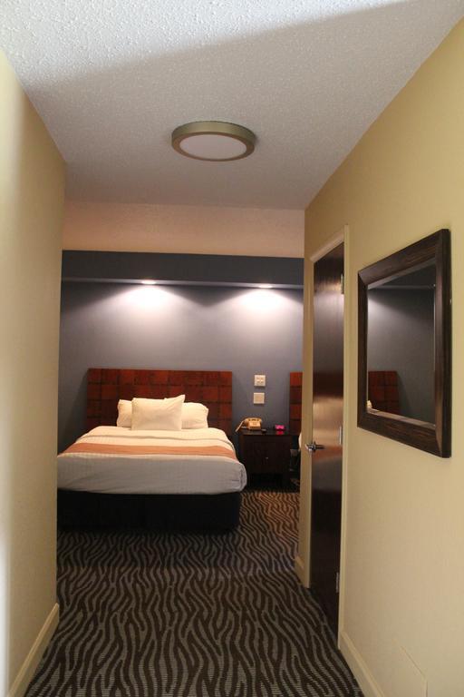 Excel Inn & Suites Charlottesville Szoba fotó