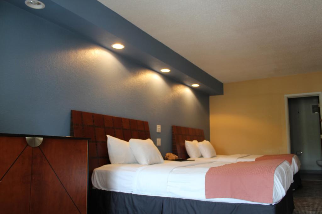 Excel Inn & Suites Charlottesville Szoba fotó