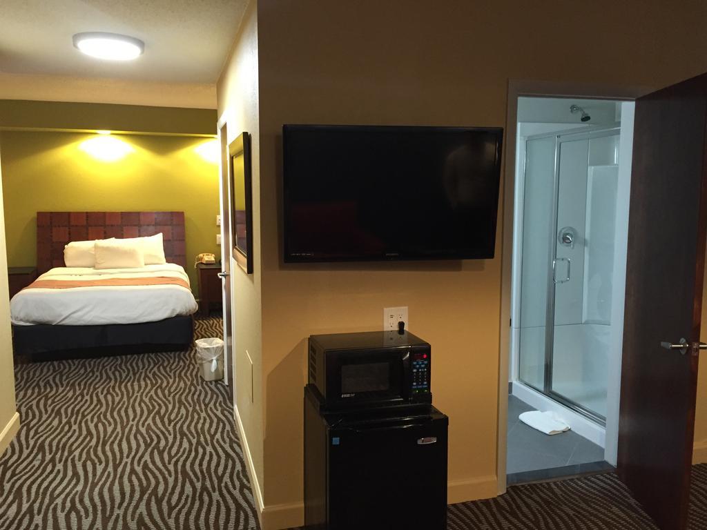 Excel Inn & Suites Charlottesville Szoba fotó